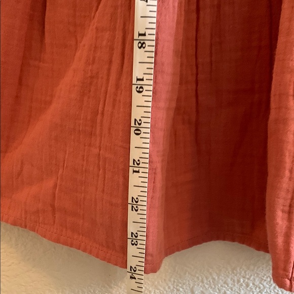 Old Navy Pink Blouse with Empire Waist and Puffed Sleeves - Picture 6 of 6